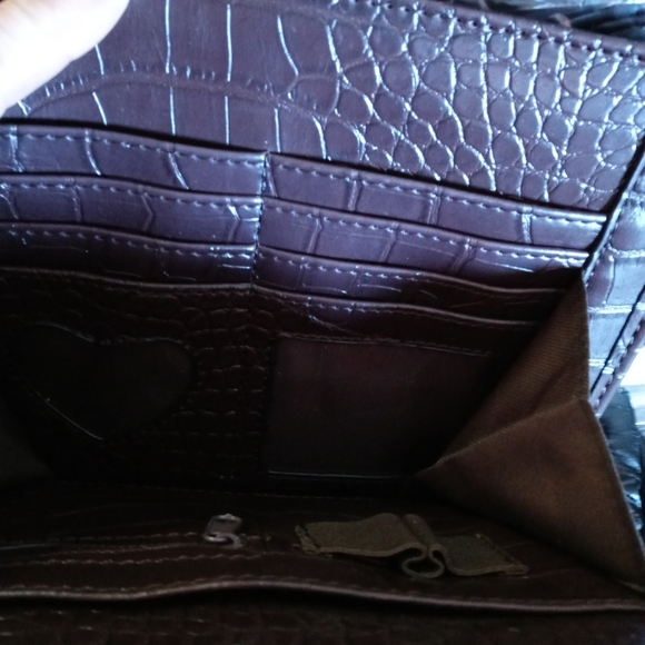 All VEGAN PURSES - Picture 6 of 12